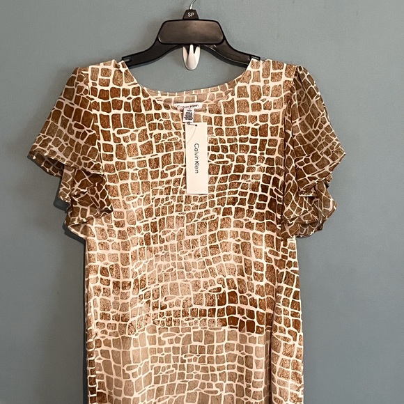 SELLING CALVIN KLEIN BLOUSE 👚 SIZE S  COLOR BROWN and TAN BNWT FlUTTER SLEEVE - Picture 6 of 10